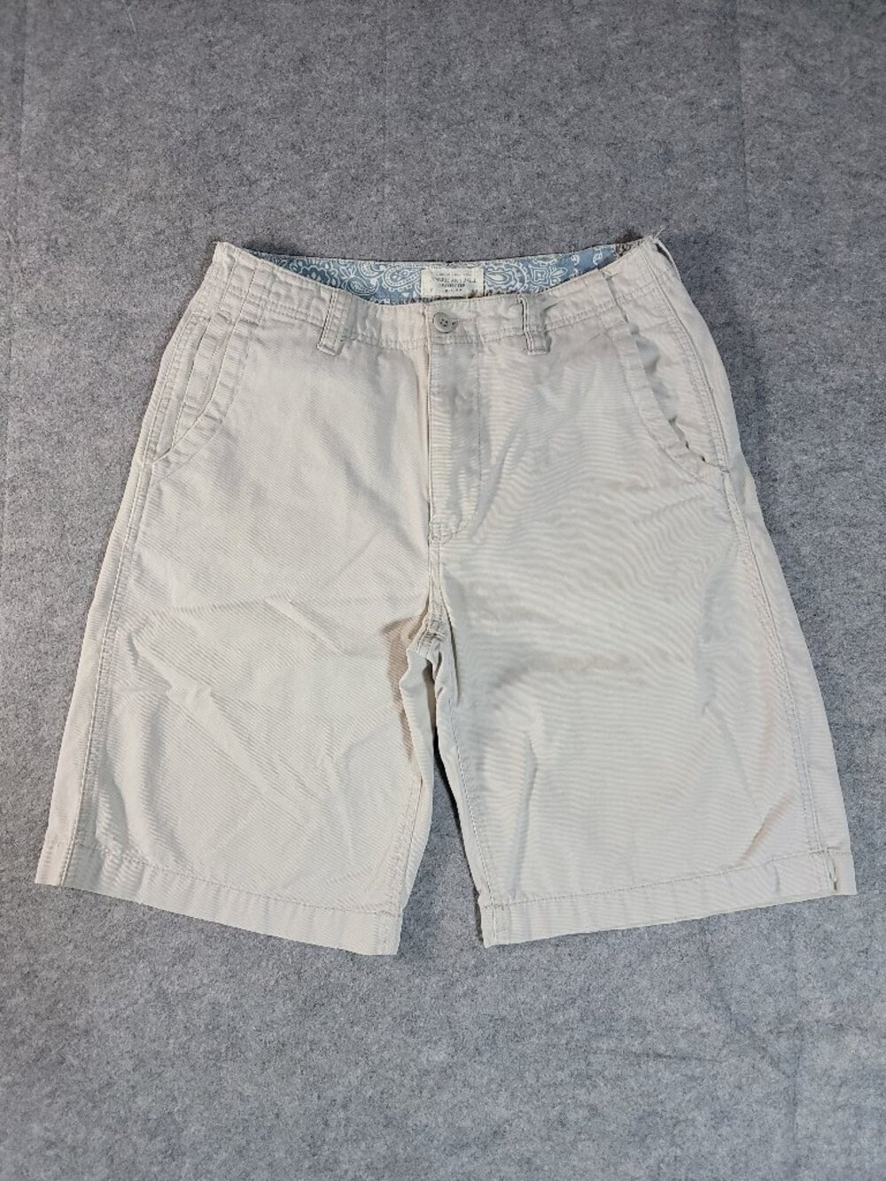 American Eagle Vintage The AE Khaki Beige /Light Grey Y2K Shorts Mens Size 30